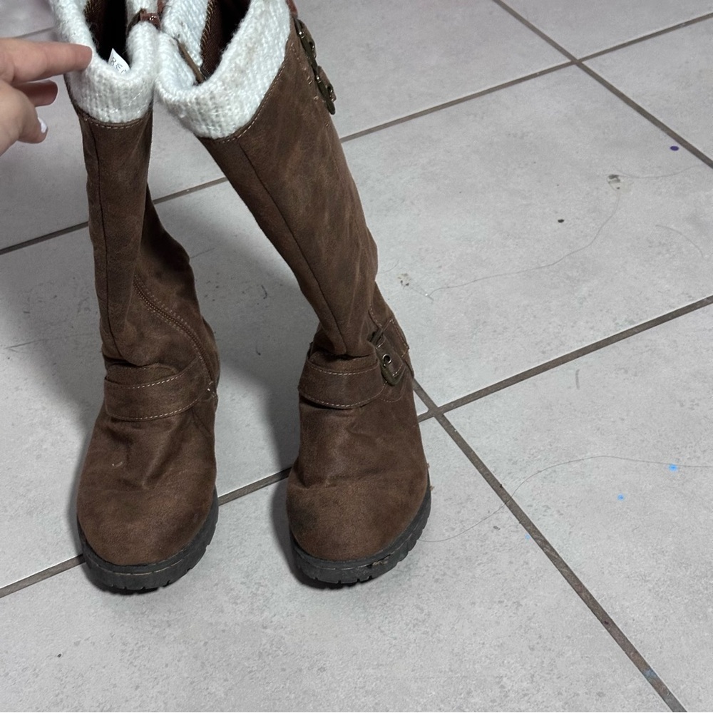 Born BOC Kids Girls Alexa Brown‎ High Boots size 1.5.